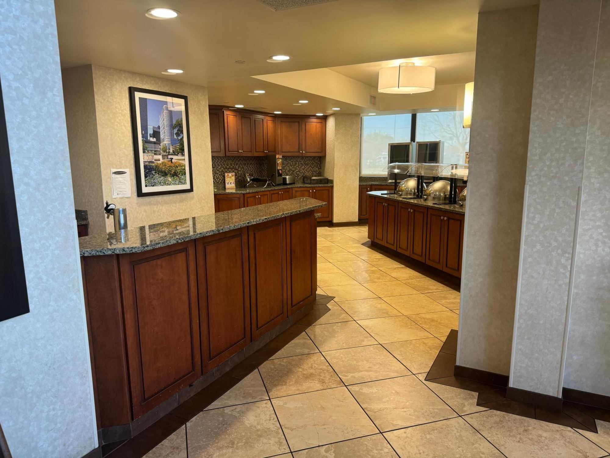 Sonesta Essential Houston Hobby Airport Hotel Екстериор снимка