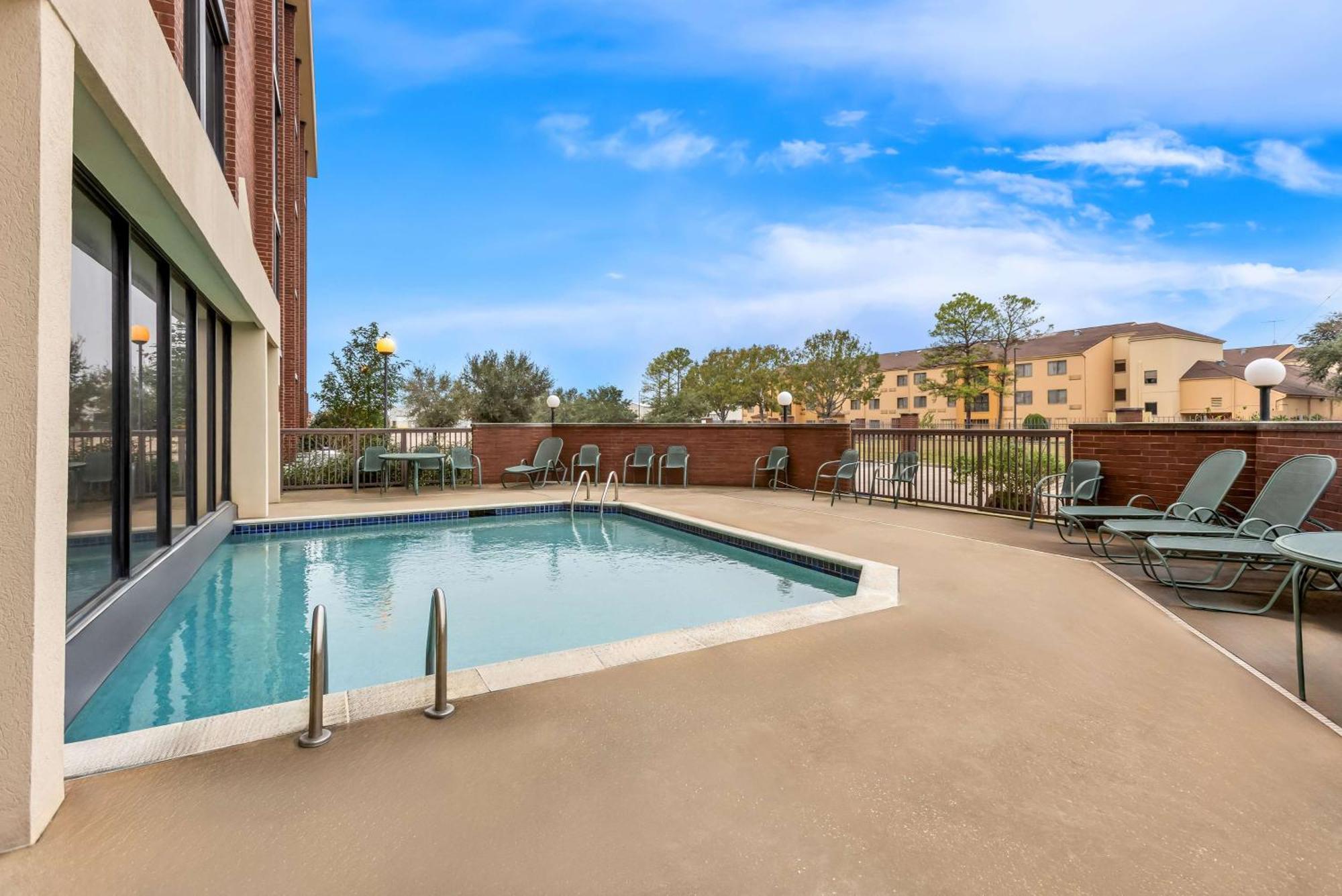 Sonesta Essential Houston Hobby Airport Hotel Екстериор снимка